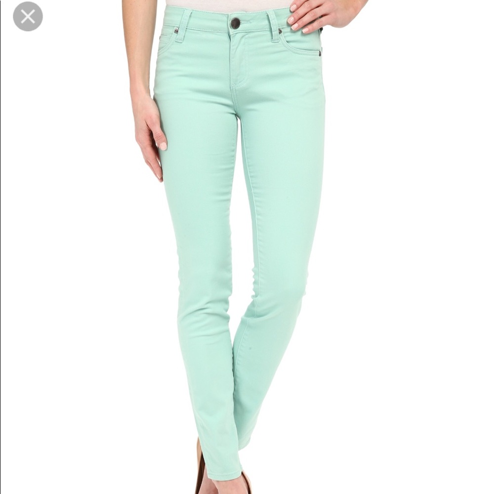 Paige ‘Peg Skinny’ Jean